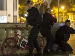 Полиция Франции начала массированный рейд по выявлению потенциальных террористов