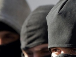 В Днепропетровске трое в балаклавах напали на группу международных наблюдателей