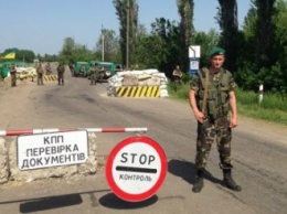 Зафиксировано несколько попыток дать взятку на контрольно-пропускных пунктах Донбасса и Крыма