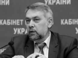 Минсоцполитики продолжает начислять пенсии чиновникам режима Януковича