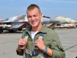 В Николаеве провели в последний путь погибшего военного летчика