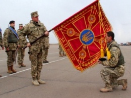Николаевским морпехам, которые выполняют задачи в зоне АТО, вручили Боевое знамя