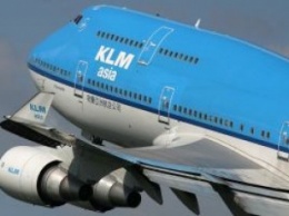 Нидерланды: KLM будет брать деньги за резервирование места в салоне