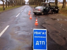 Во Львовской обл. столкнулись "УАЗ" и Daewoo Lanos, пострадали 5 человек