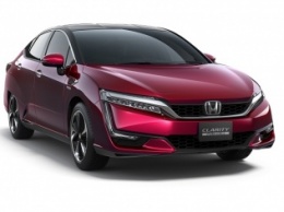 Honda показала водородный седан Clarity Fuel Cell