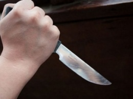 В центре города на женщину напали с ножом