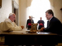 Папа Римский принял приглашение посетить Украину – Порошенко
