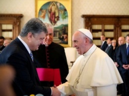 Папа Римский считает Минский план единственным путем решения конфликта на Донбассе, - Порошенко