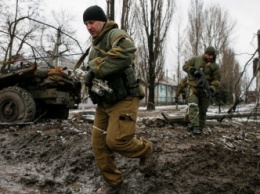 Ситуация в районе ДАП обостряется, за сутки ранены трое украинских солдат