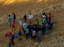 В Мьянме оползнем накрыло деревню шахтеров: 90 погибших, около 100 пропавших без вести