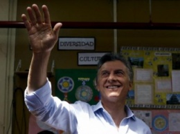 В Аргентине кандидат от оппозиции Маурицио Макри выиграл выборы