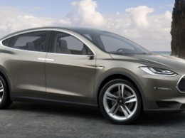 Tesla сделает Model X доступнее