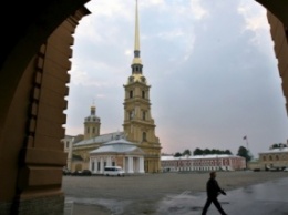 В Петербурге началось вскрытие гробницы императора Александра III, - источник