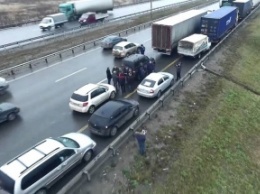 Власти пересмотрели штрафы за неоплату проезда фур по федеральным трассам