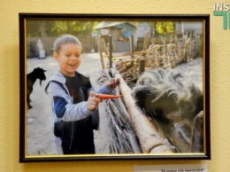 «Мама, зачем я в этом мире?»: в Николаеве открылась фотовыставка детей-инвалидов