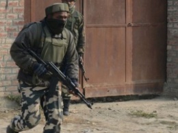 В ходе нападения на военный лагерь в Кашмире убит военнослужащий