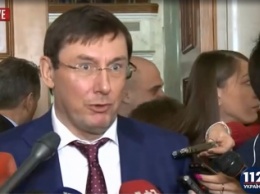 Луценко заявил, что не видит противостояния в создании во фракции БПП "Антикоррупционной платформы"