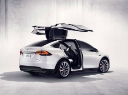 Наиболее доступная вариация Tesla Model X обойдется покупателям в $80 тысяч