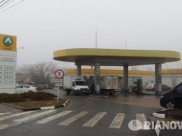 В Крыму заморозили цены на бензин и дизельное топливо, - источник