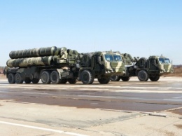 РФ направит дополнительную авиацию в Сирию и развернет около границы Турции ЗРК С-400