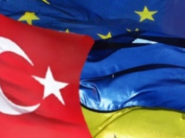 Украина и Турция будут совместно усиливать безопасность в Черном море