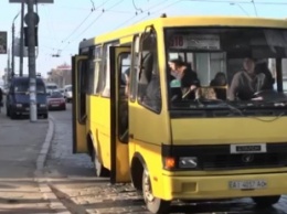 В Киеве на пассажирском транспорте ставят алкозамки. Смогут ли их "приручить" нетрезвые водители?