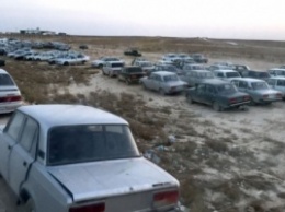 На туркмено-казахстанской границе появилась свалка "Жигулей"