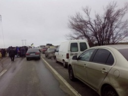 Ситуация на блокпостах: от Артемовска в сторону Донецка очереди почти нет (сводка)