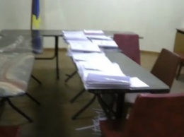Саксаганская избирательная комиссия ночью вскрыла помещение архива избиркома