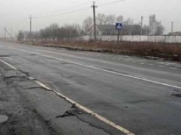 Во Львовской области двоих погибших в ДТП вырезали из Mercedes-Benz гидравлическими ножницами