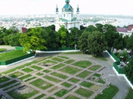 В Киеве возобновили фундамент Десятинной церкви
