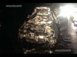 ДТП на Львовщине: Mercedes врезался в грузовик - погибли два человека. ФОТО