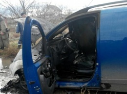 В Жовтневом районе основательно обгорел Peugeot Bipper