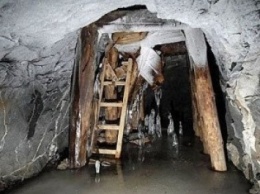 Из-за аварии на шахте в Луганской обл. возникла угроза техногенной катастрофы
