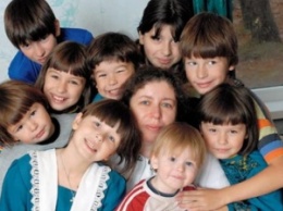 В Запорожье на 9 матерей-героинь стало больше
