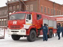Пожарный КамАЗ проехался по России
