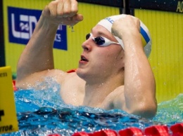 Порошенко поздравил с золотом украинского чемпиона Европы по плаванию Говорова