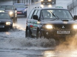 Из-за шторма "Десмонд" в Англии эвакуированы более тысячи человек