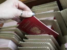 Россия: Россиянам разрешили иметь два загранпаспорта