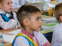 Рейтинг школ Жовтневого района Днепра: зависимость затрат от качества образования