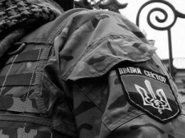 "Правый сектор" грозит бросить блокаду Крыма