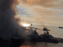 Спасатели обнаружили тела 6 нефтяников, погибших при пожаре на морской платформе "Гюнешли"