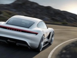 Porsche подтверждает работу над электрическим суперкаром