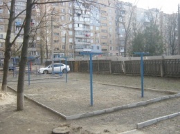 В Ленинском районе обновили дворы по улице Электронной и Генерала Свиридова