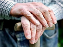 В криворожской маршрутке 84-летняя женщина получила 2 перелома