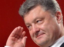 Порошенко подарил полицейским праздник