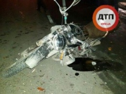 В Волынской обл. мотоциклист врезался в "УАЗ" и погиб на месте ДТП
