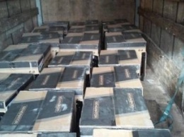 Два грузовика с товарами на 700 тыс. грн задержали в зоне АТО