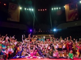 Цирк покоряют юные артисты