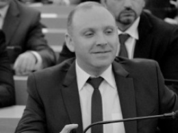 Мнение: Депутат-оппозиционер об исполкеме Сенкевича